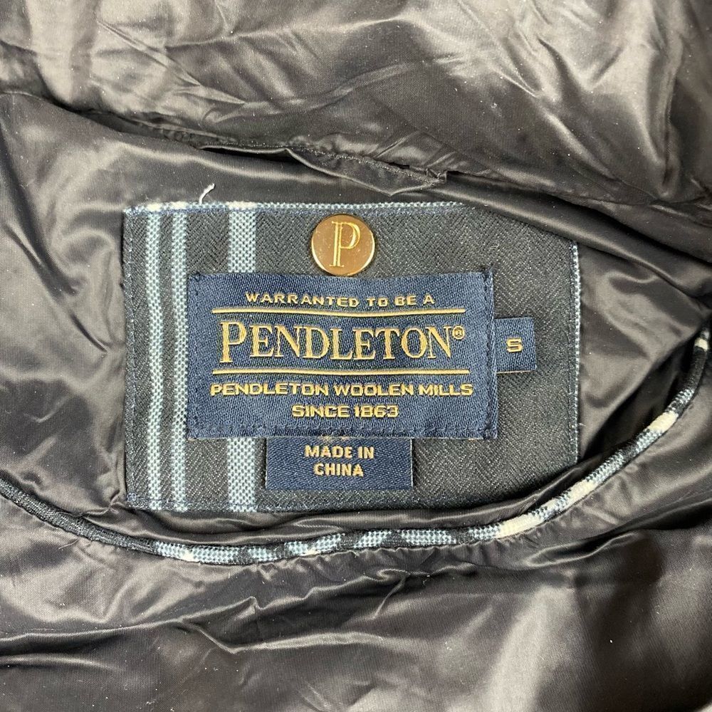 Pendleton puffy vest Size Small - Picture 4 of 6